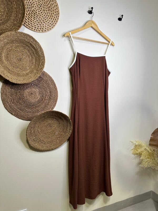 Vestido Longo Marrom com Amarração - Imagem 4