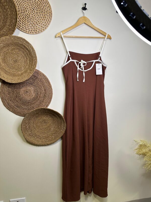 Vestido Longo Marrom com Amarração - Imagem 2